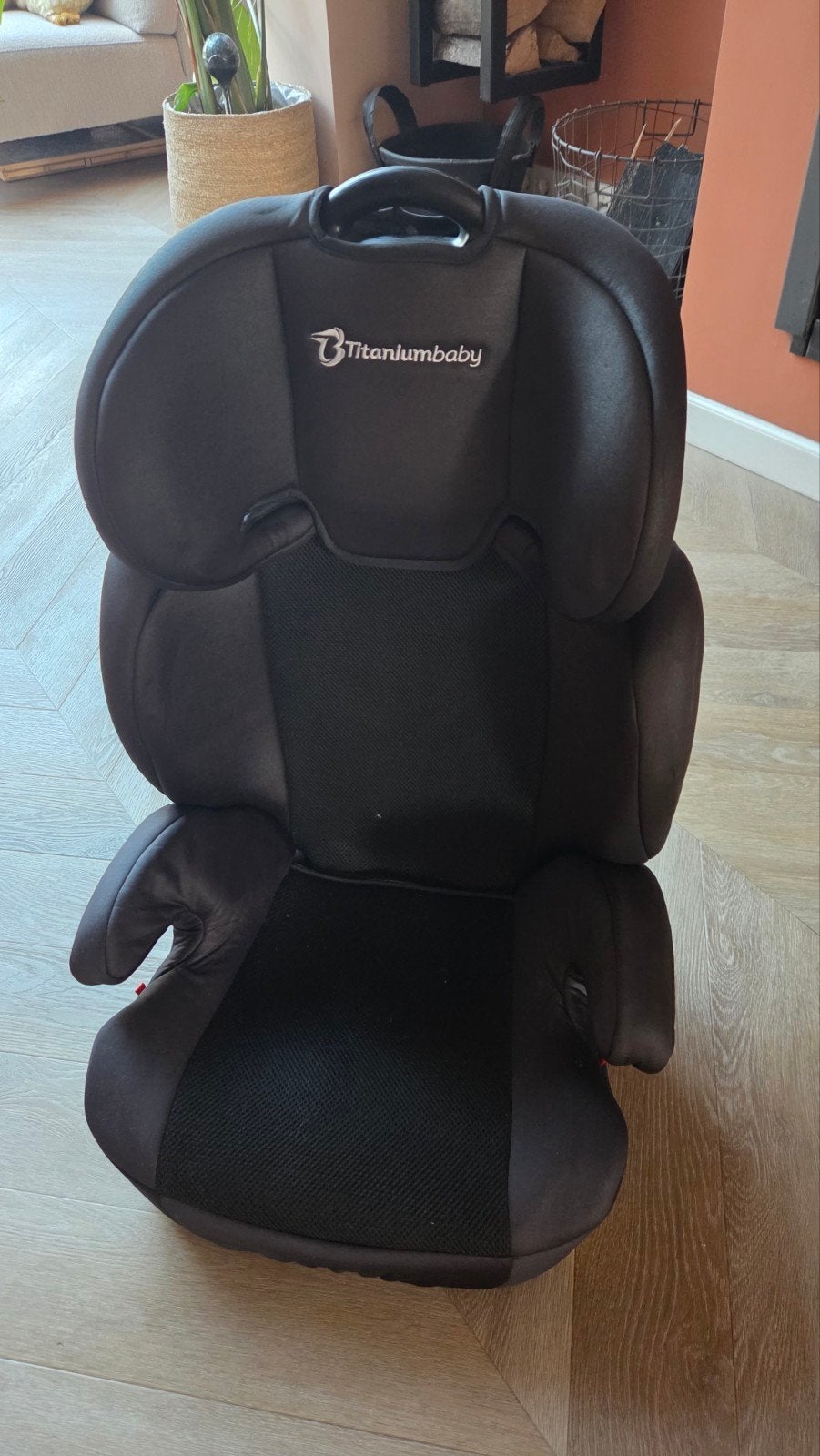Titaniumbaby Vidar i-Size autostoel - 100-150 cm - Isofix, 15 t/m 36 kg, Zo goed als nieuw, Isofix, Ophalen