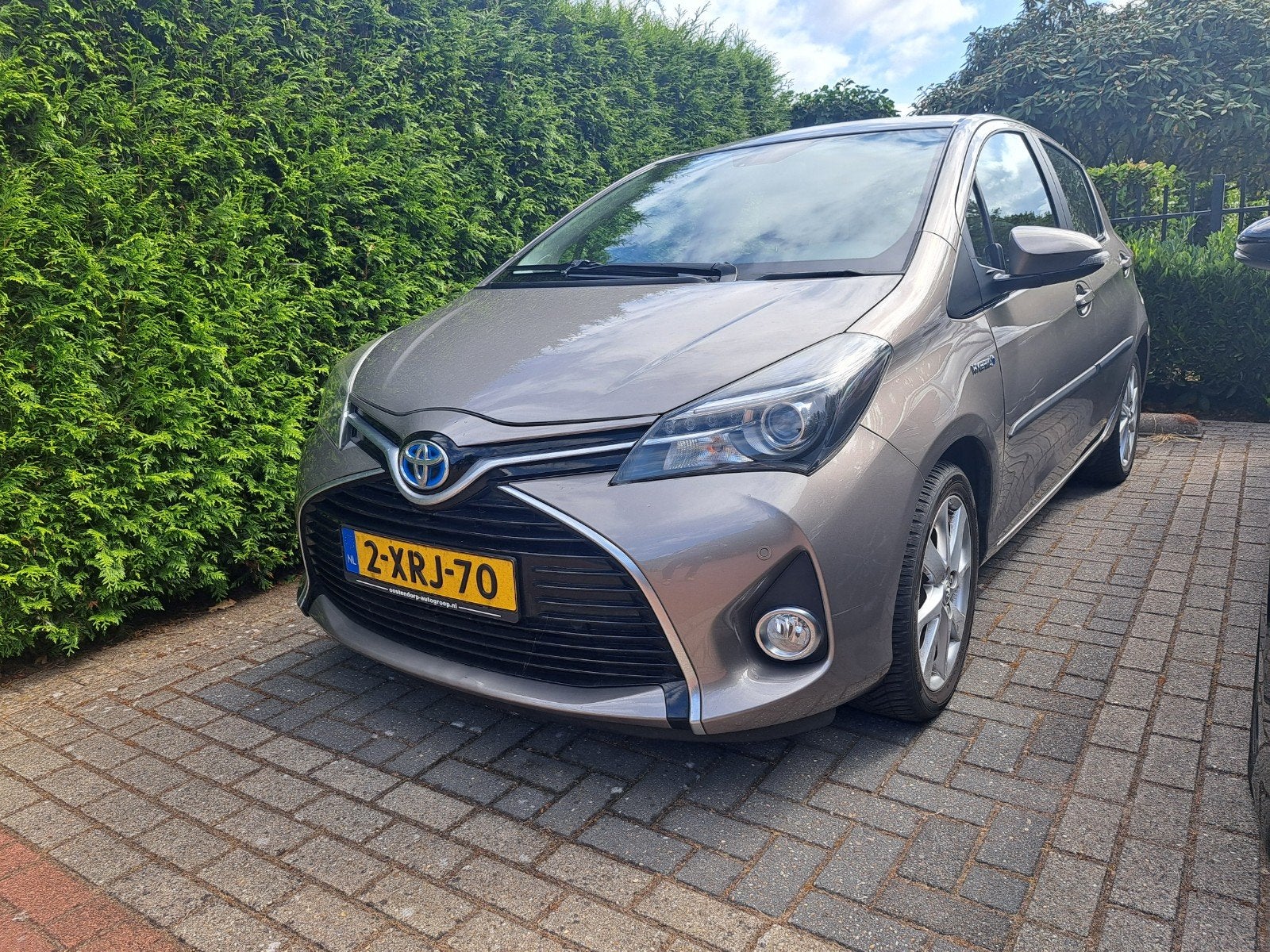 Toyota Yaris 1.5 Hybrid Dynamic 2014 73000KM Dealeronderhoud, Particulier, Te koop