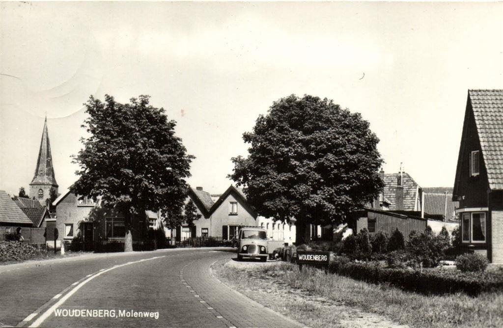 Woudenberg, Molenweg - auto - gelopen, Ophalen of Verzenden, 1960 tot 1980, Gelopen, Utrecht
