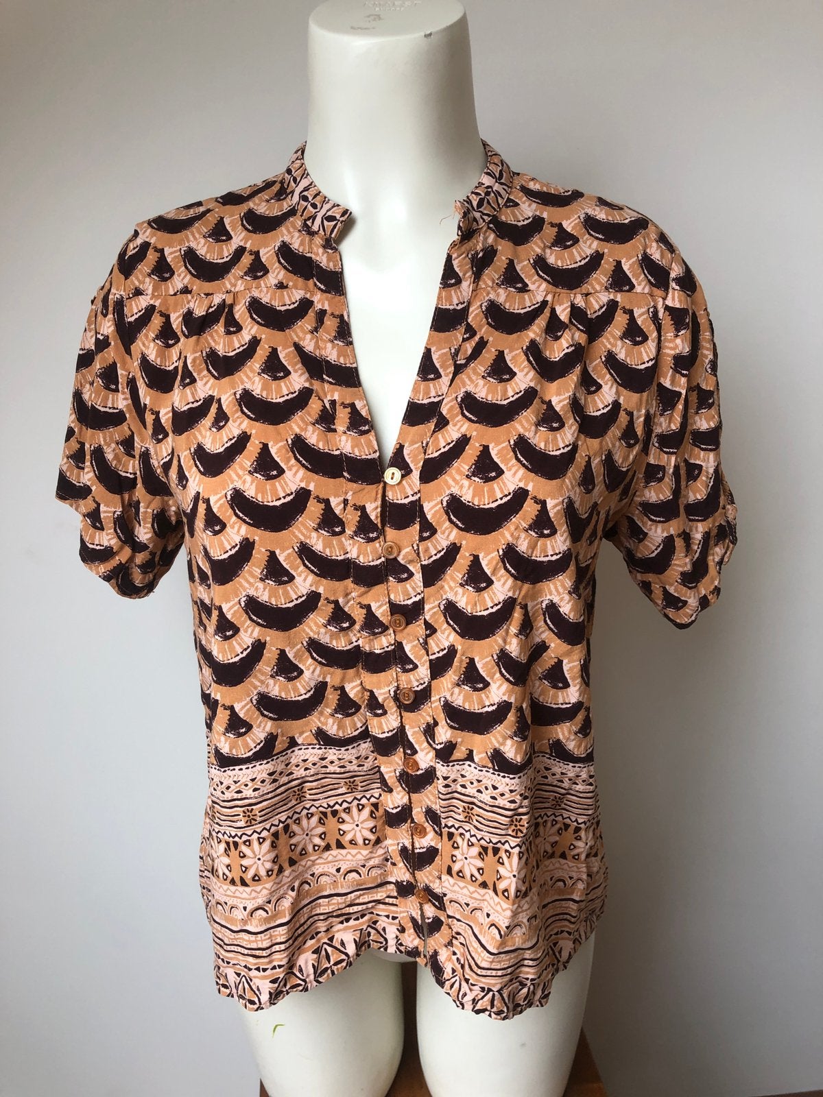 Jaase Batik rayon bruin beige top l, Beige, Maat 42/44 (L), Ophalen of Verzenden, Zo goed als nieuw