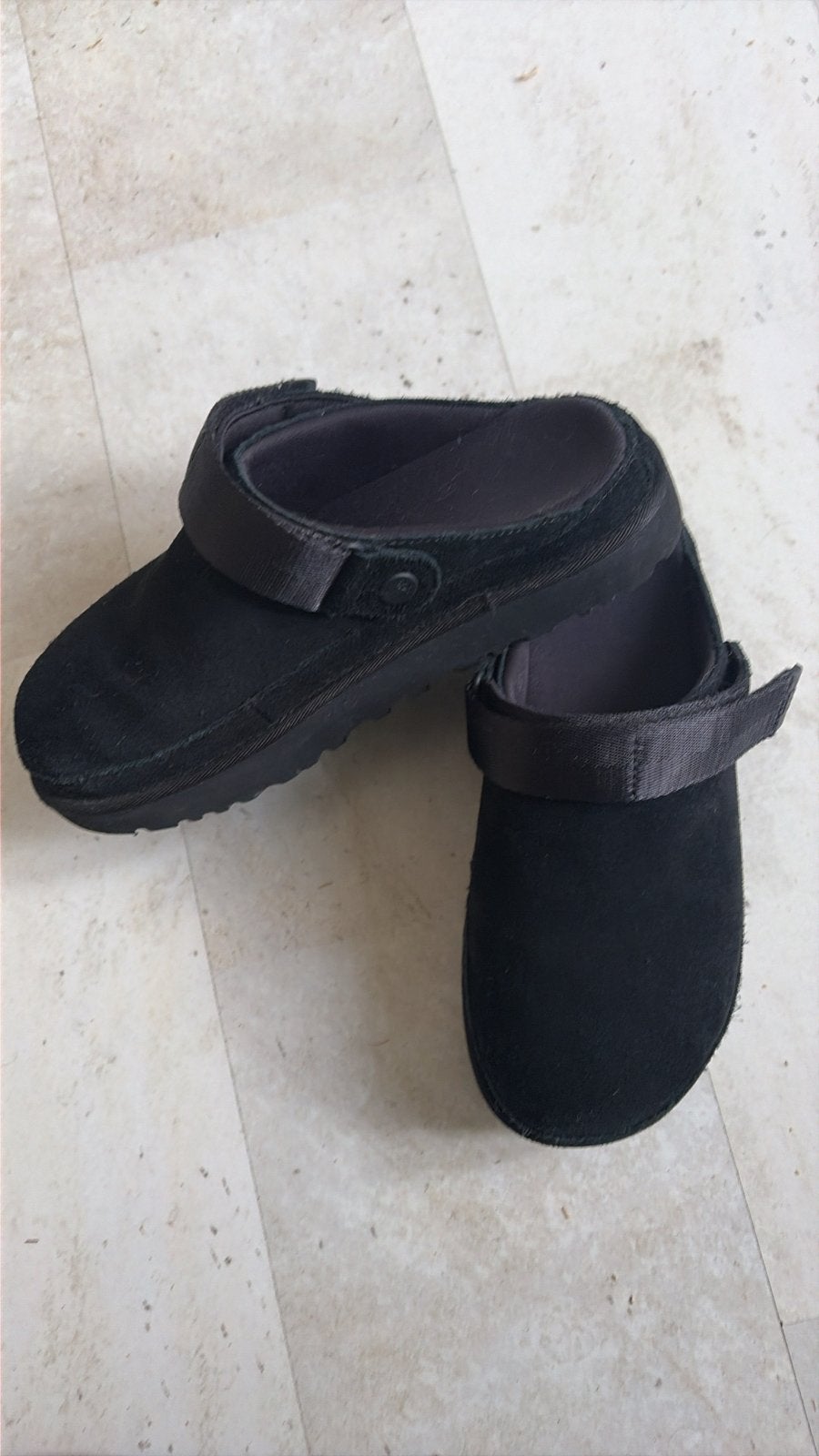UGG Goldenstar Clogs zwart maat 40, Ophalen of Verzenden, Zo goed als nieuw, Instappers, Zwart