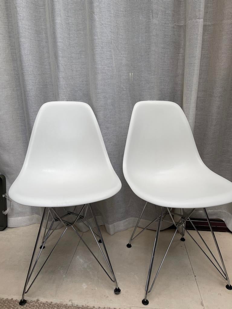 2 originele witte Vitra DSR stoelen, Ophalen, Kunststof, Gebruikt, Twee