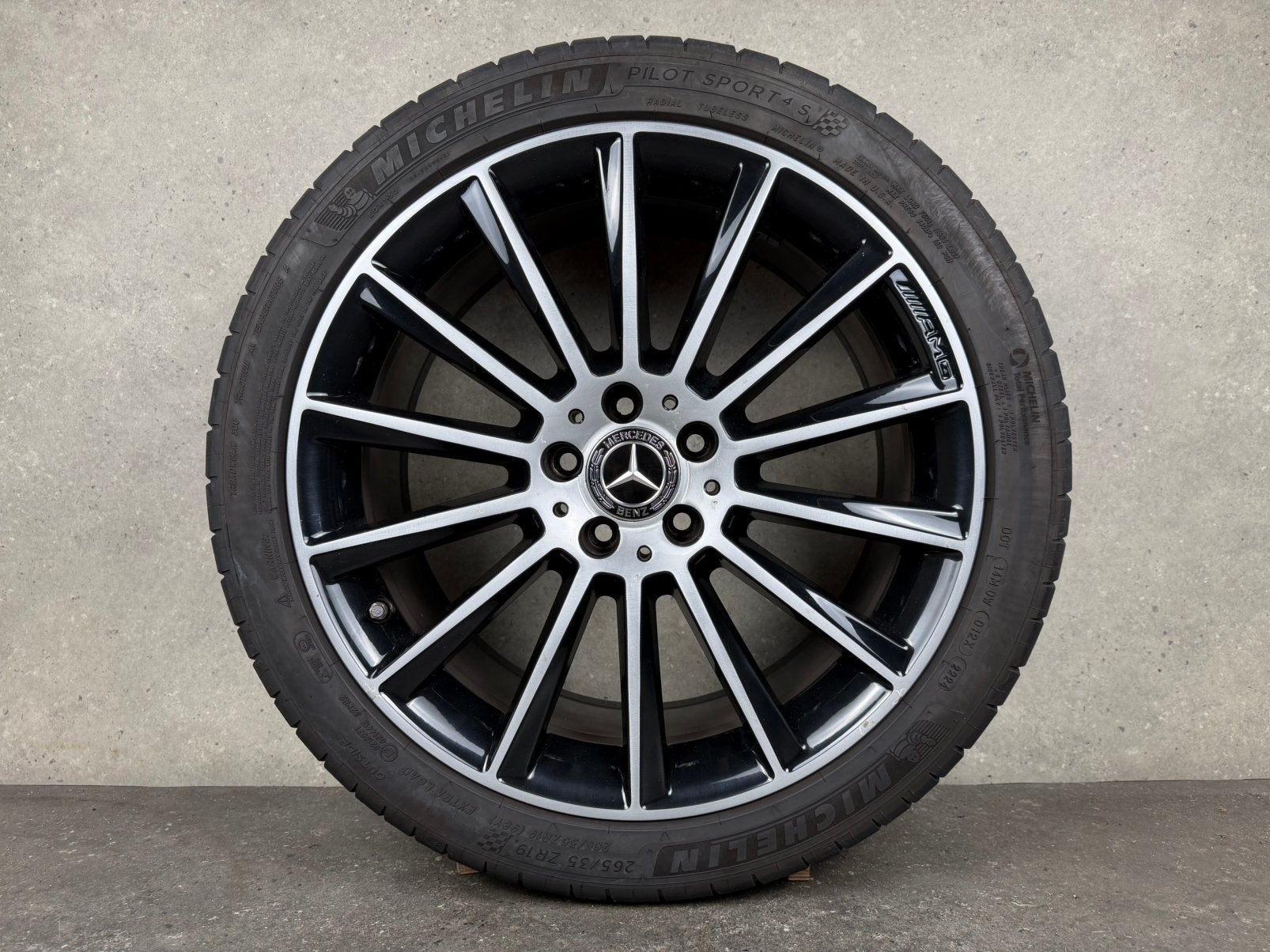Mercedes-Benz C klasse W205 AMG Originele Velgen 19 INCH, Auto-onderdelen, Banden en Velgen, 19 inch, Gebruikt, Banden en Velgen