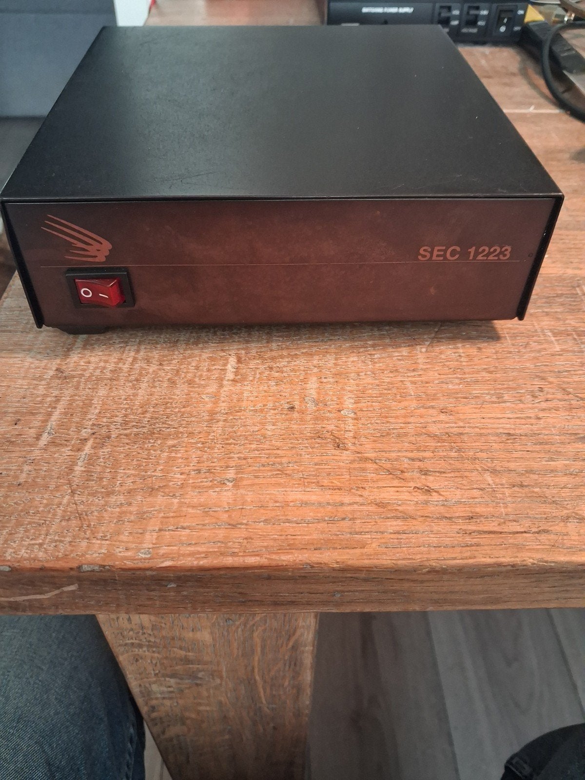 Sec 1223   23amp voeding, Telecommunicatie, Ophalen of Verzenden, Zo goed als nieuw