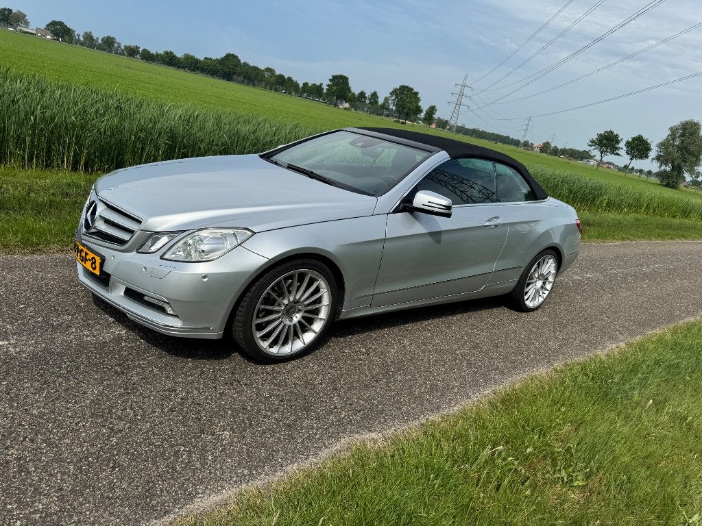 Mercedes-Benz E, cabriolet te koop of ruilen., Automaat, Achterwielaandrijving, 1800 kg, Zwart