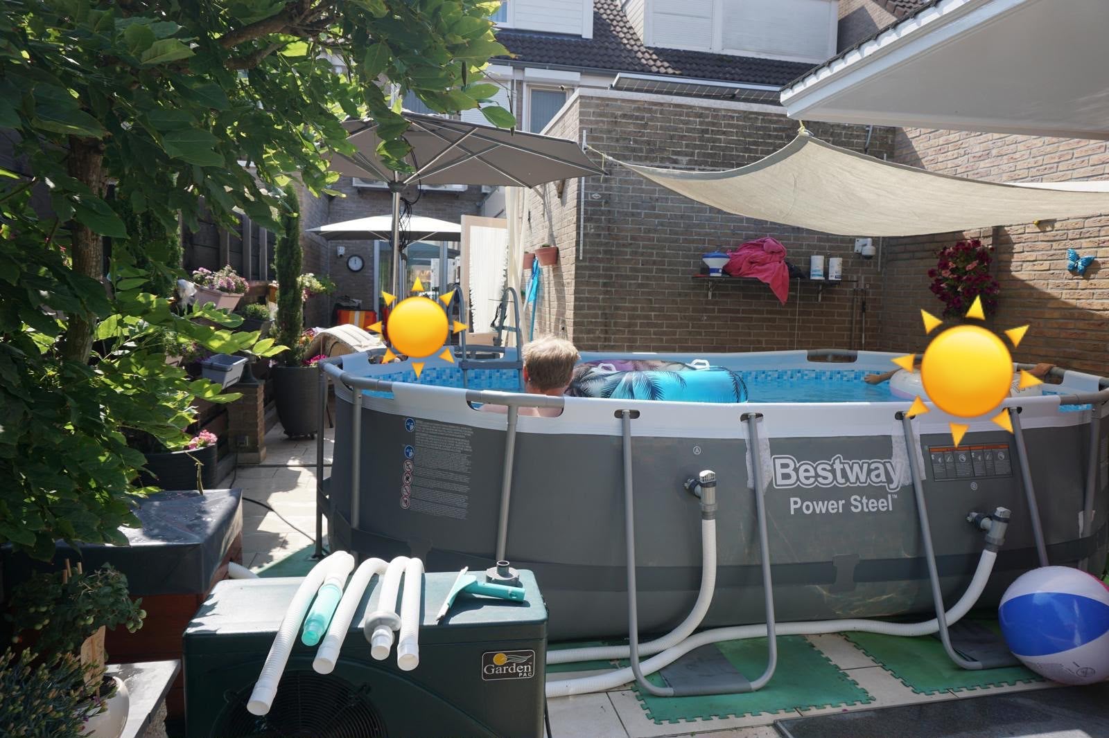 Bestway powersteel ovaal zwembad 4.27x2.50x1 &zandfilterpomp, Tuin en Terras, Zwembaden, 300 cm of meer, Zo goed als nieuw, Ovaal