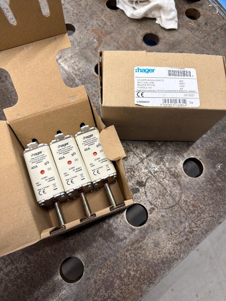 NH0 - 40A gG Hager 2x 3 stuks, Doe-het-zelf en Verbouw, Elektra en Kabels, Ophalen of Verzenden, Nieuw, Overige typen