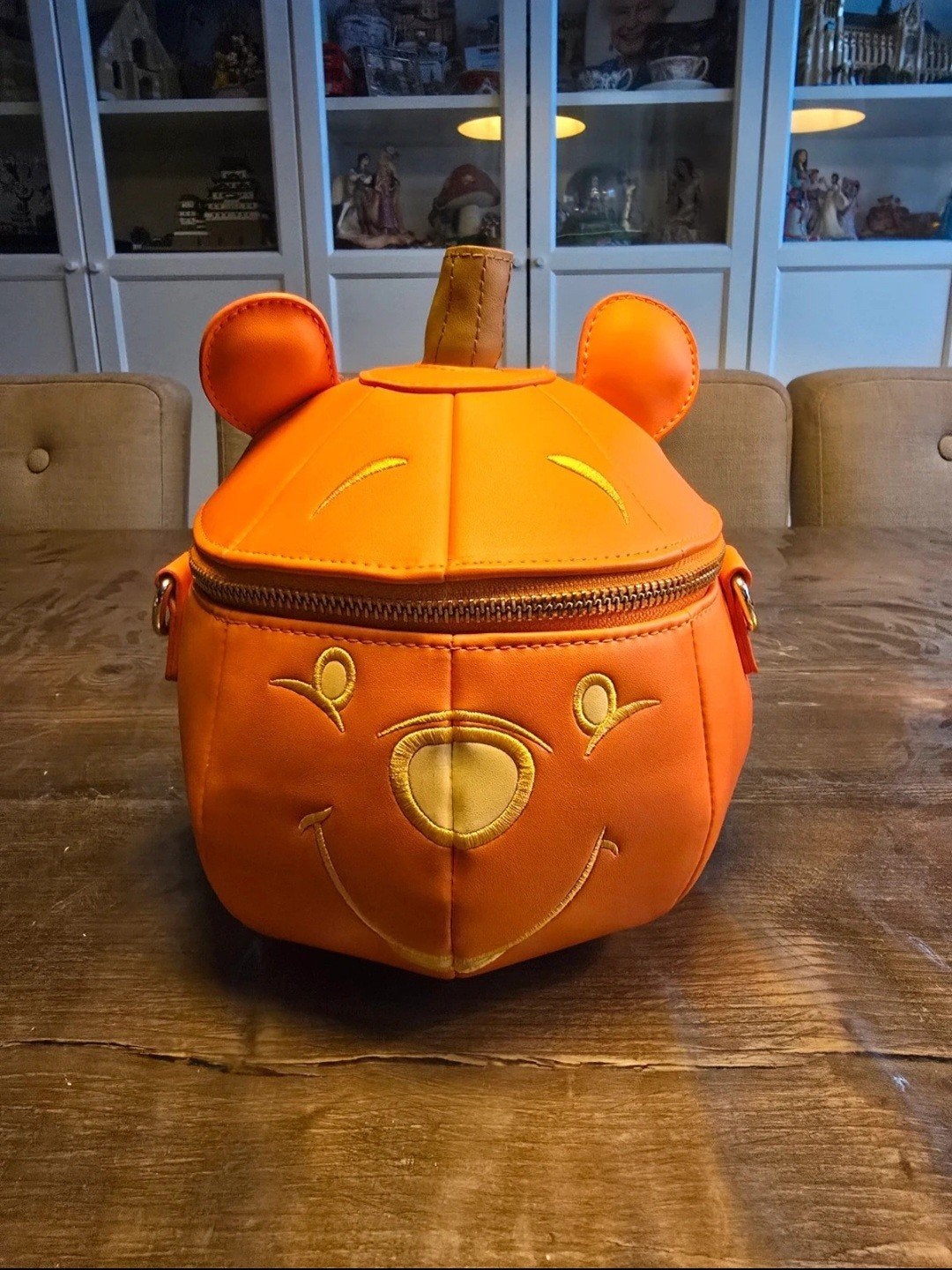 Winnie the Pooh Loungefly Pompoen Tasje - Zo goed als nieuw, Ophalen of Verzenden, Zo goed als nieuw, Oranje, Schoudertasje