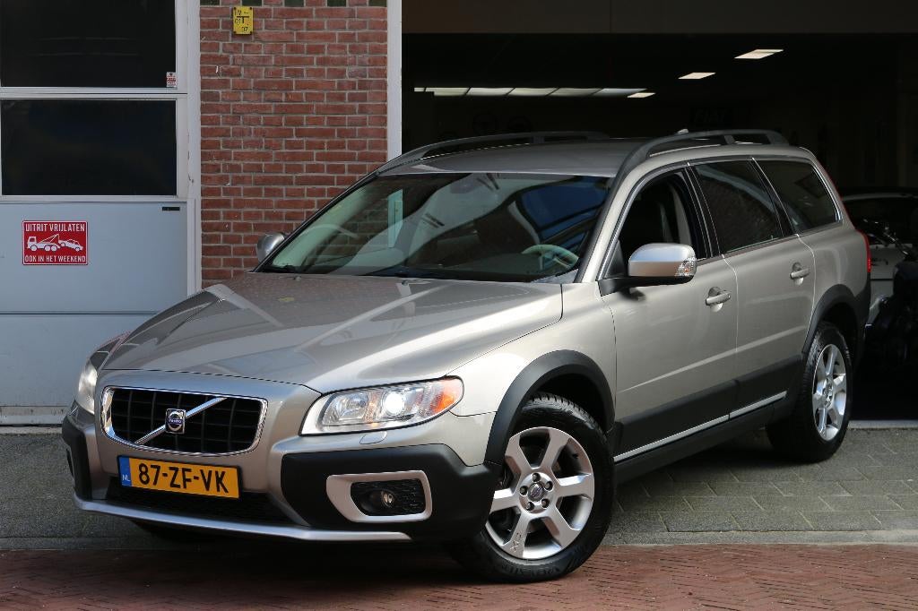 Volvo XC70 3.2 AWD Summum - Nieuwe Banden/Zeer Mooi!, Auto's, Volvo, Bedrijf, XC70, 4x4, ABS, Adaptieve lichten, Airbags, Airconditioning