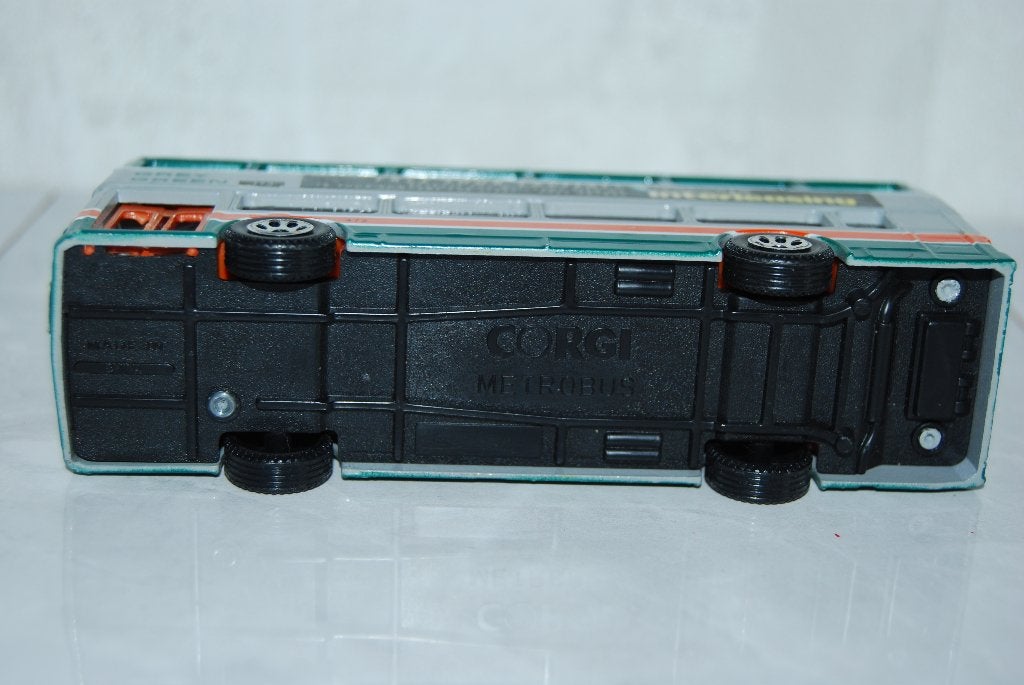 Corgi Metrobus, Ophalen of Verzenden, Gebruikt, Bus of Vrachtwagen, Corgi