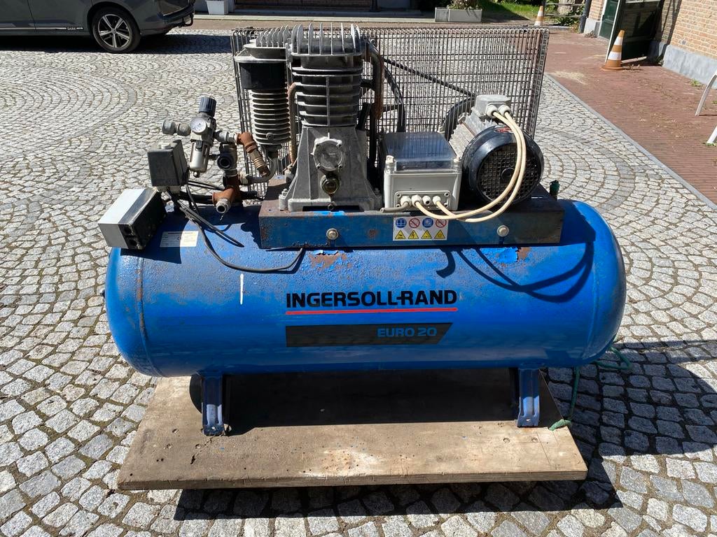 Ingersoll-Rand Compressor - Weinig gebruikt, Ophalen, Gebruikt, 400 tot 800 liter/min, 10 bar of meer