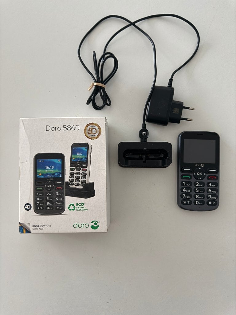 Doro 5860 senioren mobiel met oplaadstation, Ophalen of Verzenden, Zo goed als nieuw, Minder dan 3 megapixel, Zonder abonnement