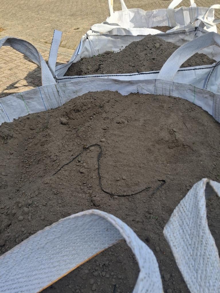 Zwarte grond in big bags, Ophalen, Overige typen