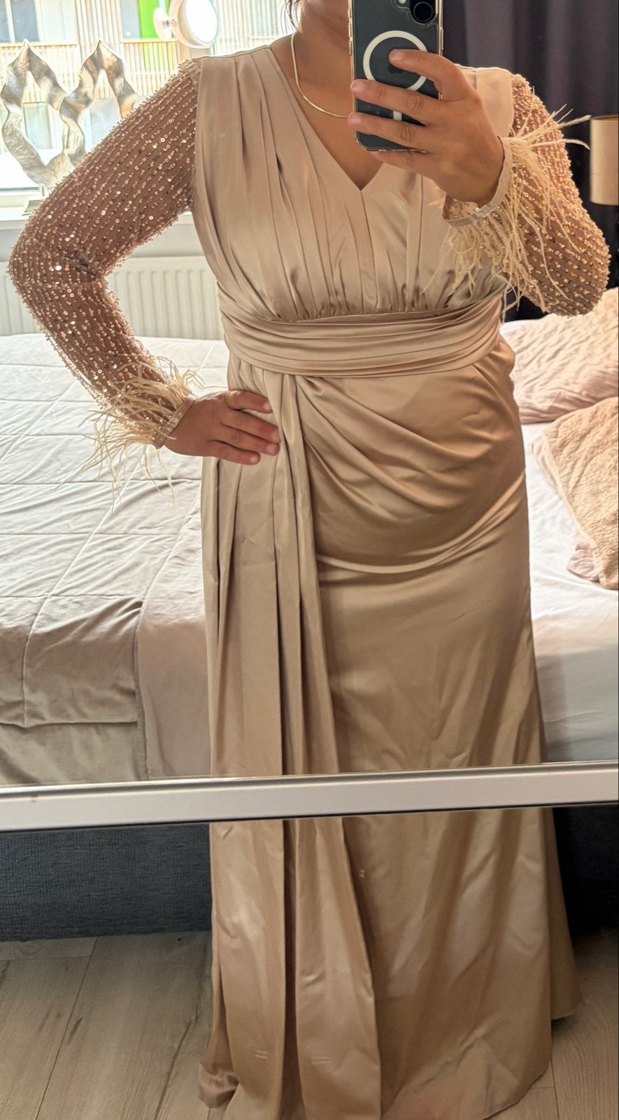 Prachtige feestjurk, nooit gedragen, Kleding | Dames, Ophalen of Verzenden, Nieuw, Maat 46/48 (XL) of groter, Beige