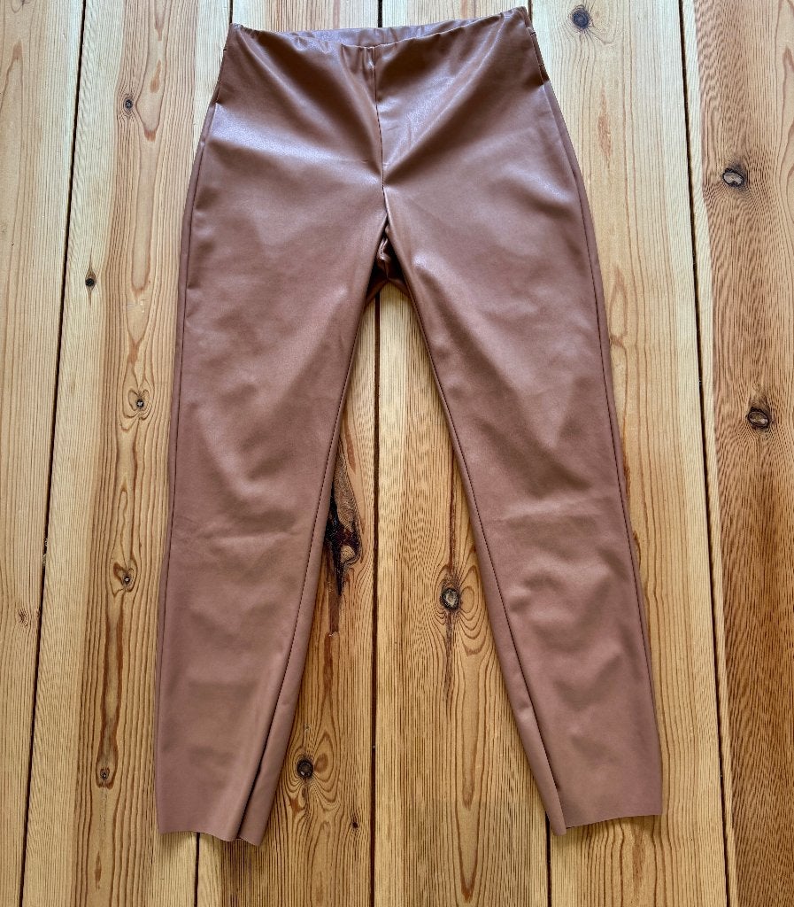 Broek Due Amanti - Nep leer Camel Bruin– maat 40 (nieuw), Kleding | Dames, Broeken en Pantalons, Maat 38/40 (M), Bruin, Nieuw
