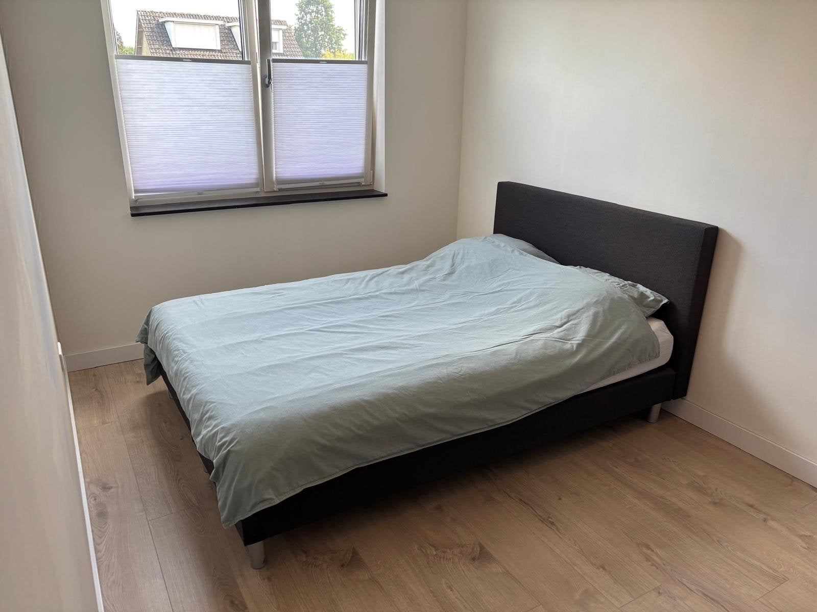 Twijfelaar 140x200 incl. deken, kussen en beddengoed, Ophalen, Gebruikt, 140 cm, Twijfelaar