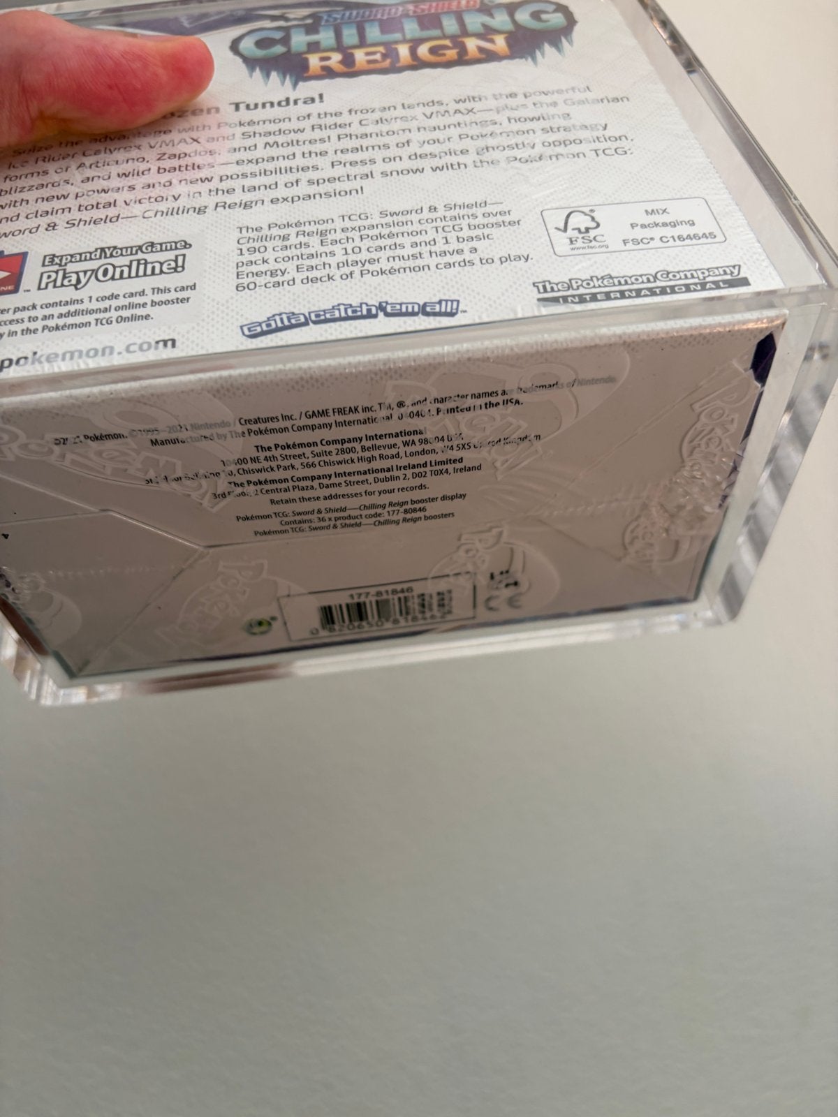 Pokémon TCG: Sword & Shield Chilling Reign Booster Box, Ophalen of Verzenden, Nieuw, Boosterbox