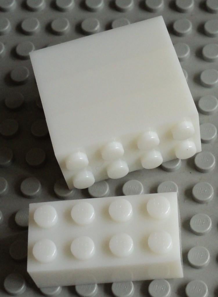 3001 (1) Milky White? doorschijnend wit 4x Brick 2 x 4, Ophalen of Verzenden, Gebruikt