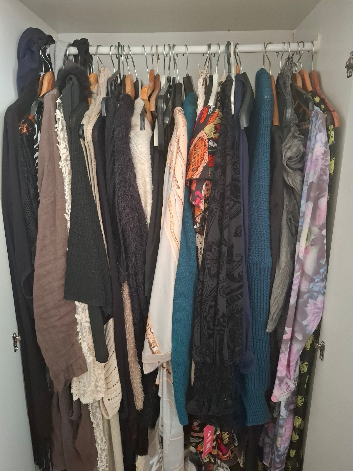 hele mooi kleding kast bol 7pe, Ophalen, Gebruikt