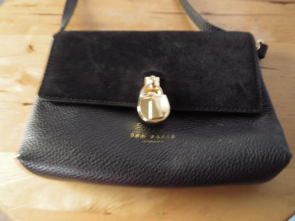 zwarte ted baker leren belt bag clutch suede en schouderriem, Overige merken, Gebruikt, Zwart, Ophalen of Verzenden
