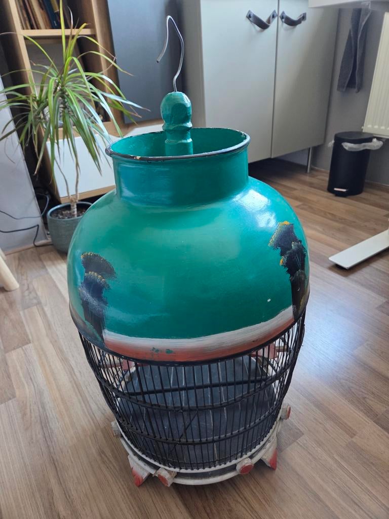 Decoratieve vogelkooi, Ophalen