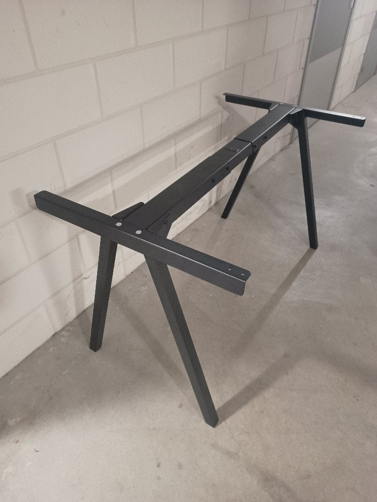 Bureau Ikea Trotten nieuw frame/onderstel, Ophalen, Metaal, Nieuw, Zwart
