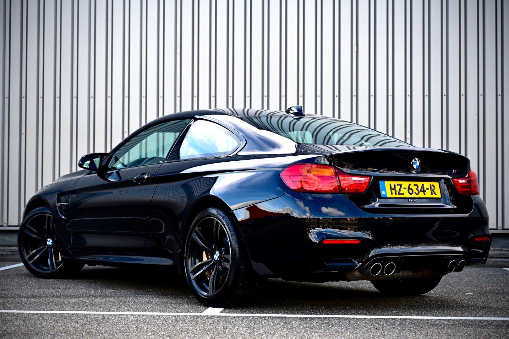 BMW 4-serie Coupé BMW M4 | Dealer onderhouden | 100% origin, Dealer onderhouden, 4-Serie, 4 stoelen, Zwart