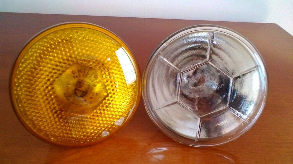Twee Philips Flood 60W PAR 38 WIT, Gloeilamp, 60 watt of meer, E27 (groot), Zo goed als nieuw