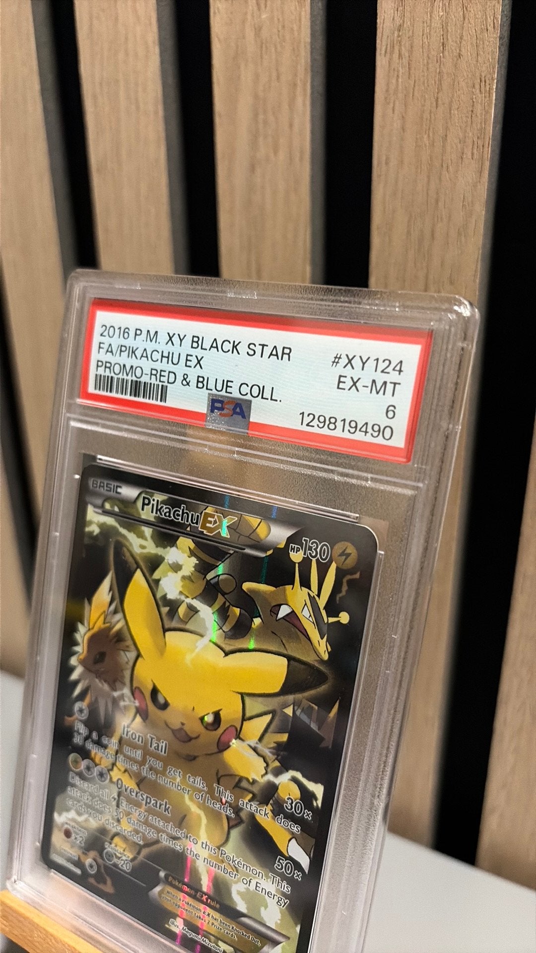 Foto 3 van Pokémon Pikachu EX XY124 PSA 6 Black Star Promo