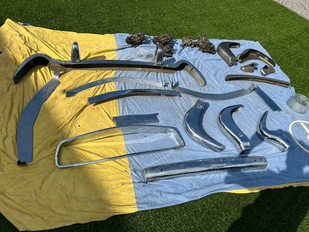 Mercedes 190sl bumpers, stuur, carburateurs, grilster ed., Ophalen, Oldtimer onderdelen