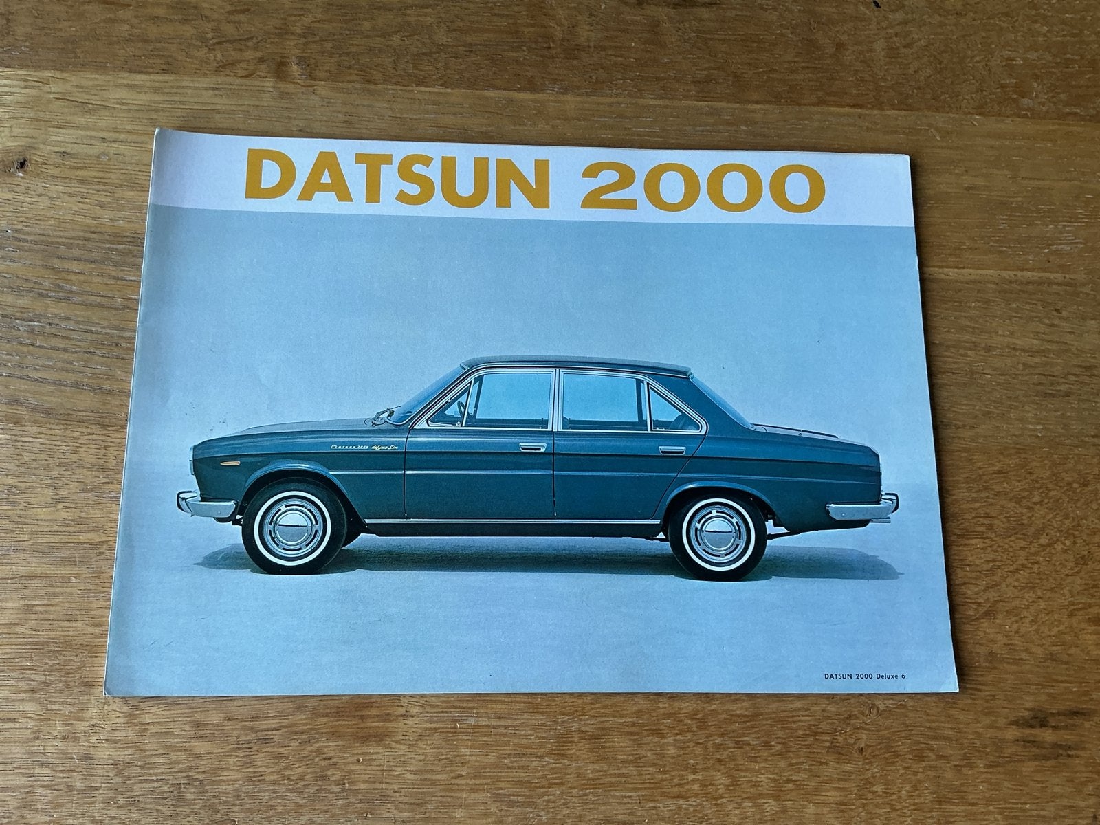 Datsun 2000 brochure - Zeldzaam verzamelobject, Ophalen of Verzenden, Zo goed als nieuw, Overige merken