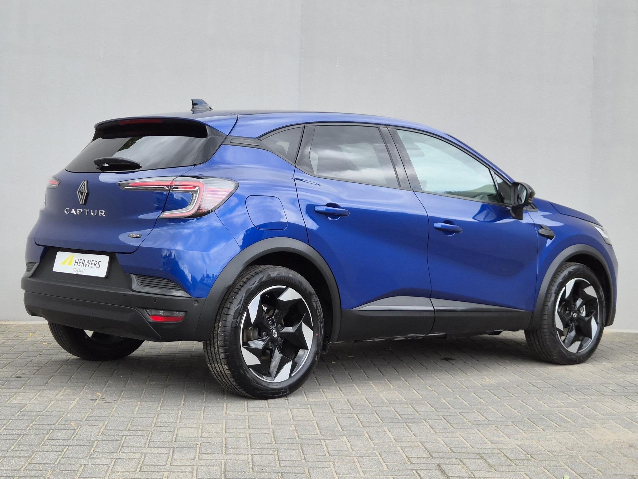 Renault Captur 1.8 E-Tech full hybrid 160 techno / Fabrieksg, 4 cilinders, Blauw, Leder en Stof, Bedrijf