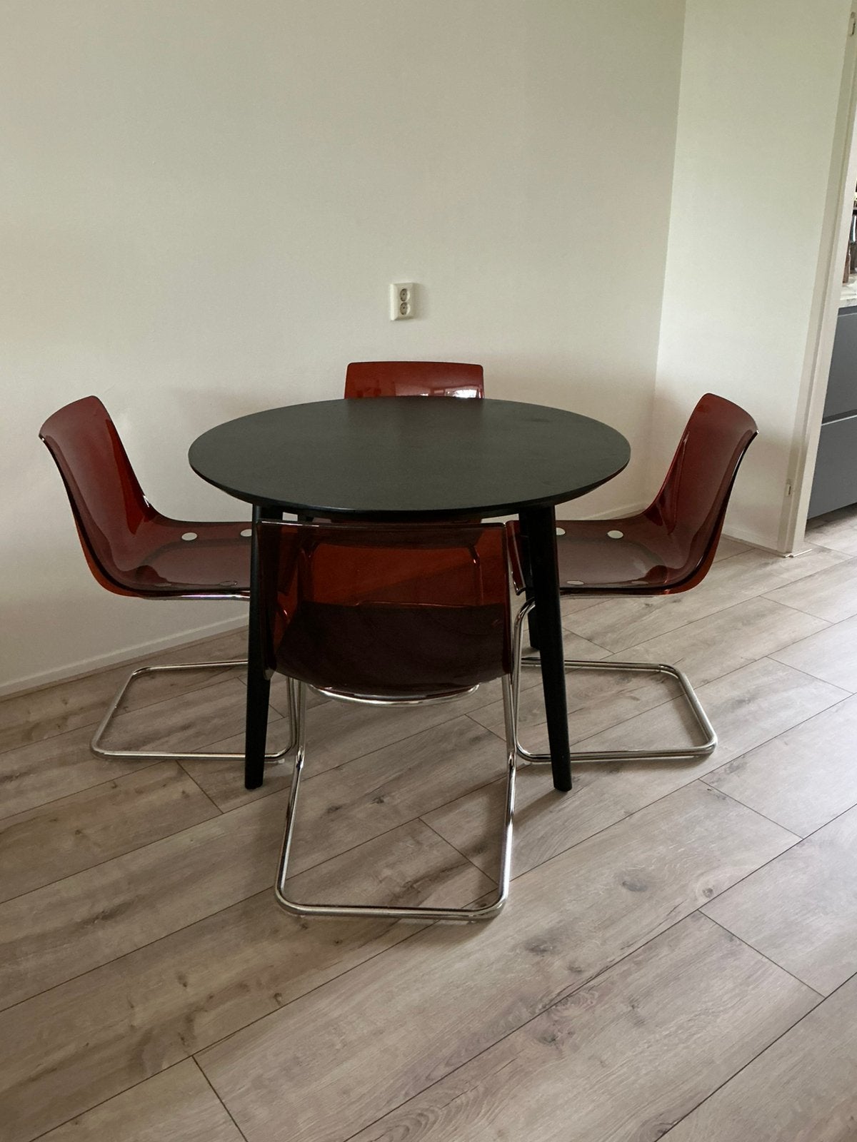 Ikea eethoek, Ophalen, 100 tot 150 cm, Rond, Zo goed als nieuw