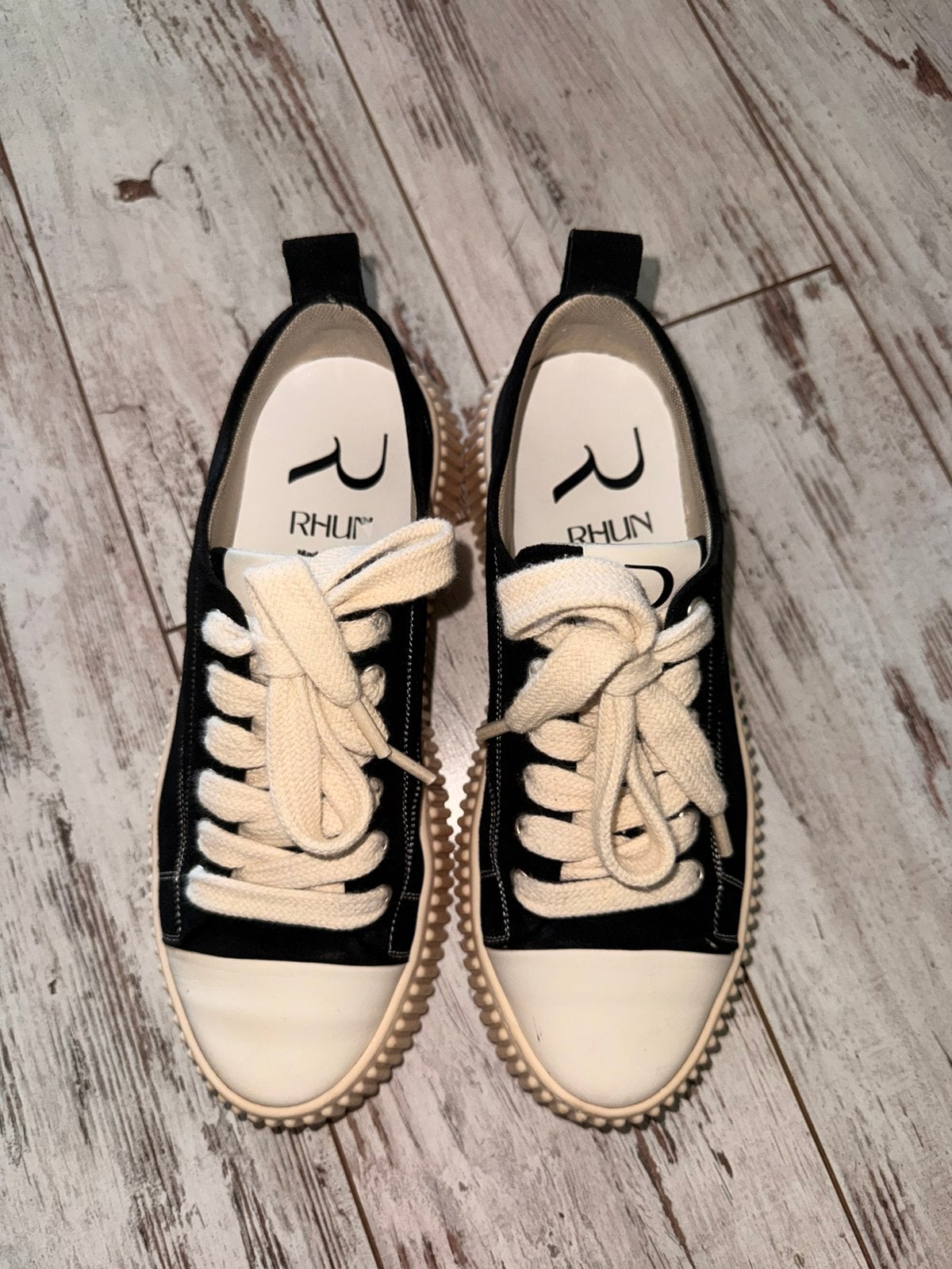 Rhun sneaker zgan, Ophalen of Verzenden, Zo goed als nieuw