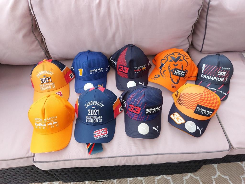 9 Diverse petjes redbull  max verstappen, Ophalen, Zo goed als nieuw, Formule 1