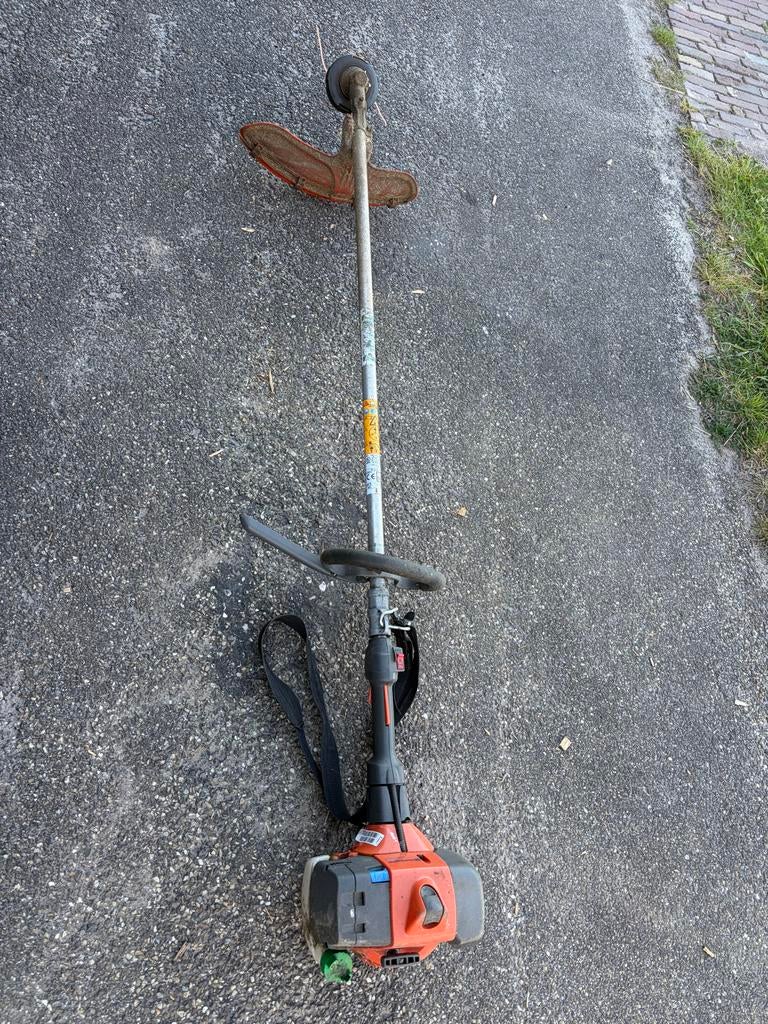 Husqvarna bosmaaier - Gebruikt, loopt goed, Tuin en Terras, Ophalen, Benzine, Gebruikt, 30 tot 50 cm