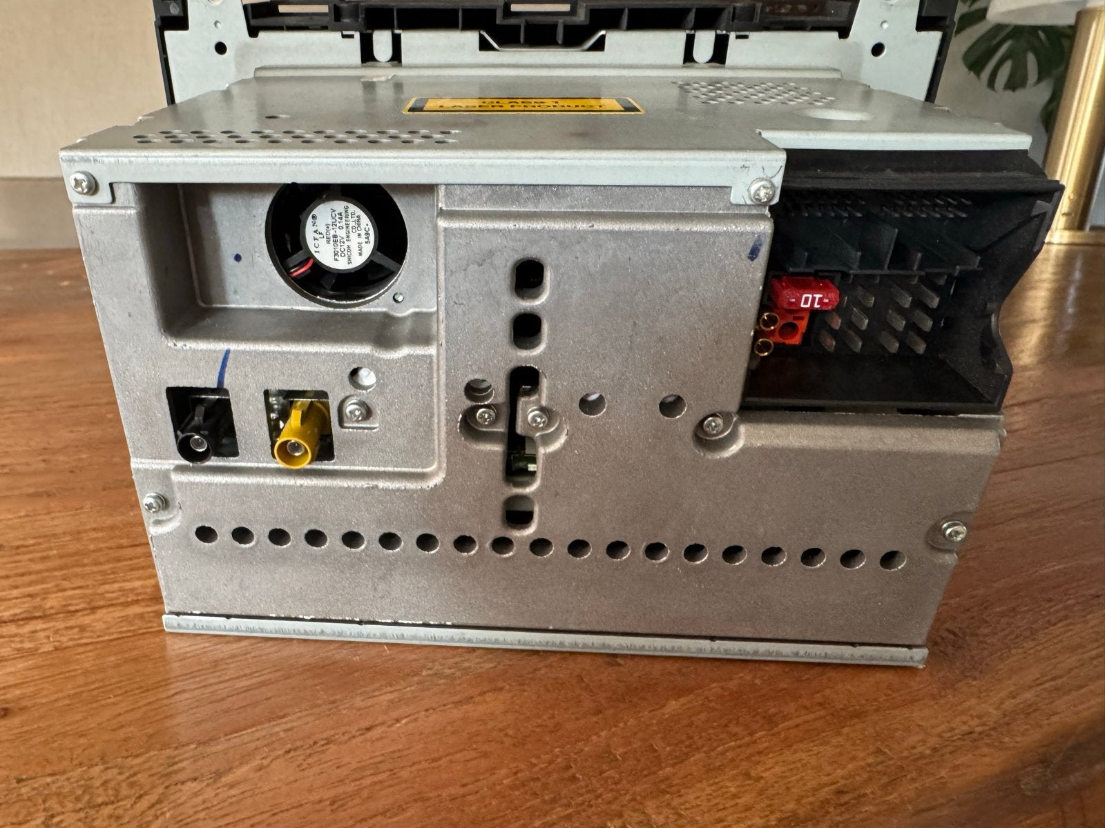 Mercedes-Benz MF2550 Autoradio (A 169 820 47 89), Ophalen, Gebruikt