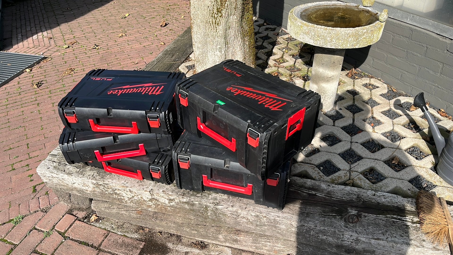 5 Milwaukee koffers, Ophalen, Doos, Minder dan 35 cm, Zo goed als nieuw