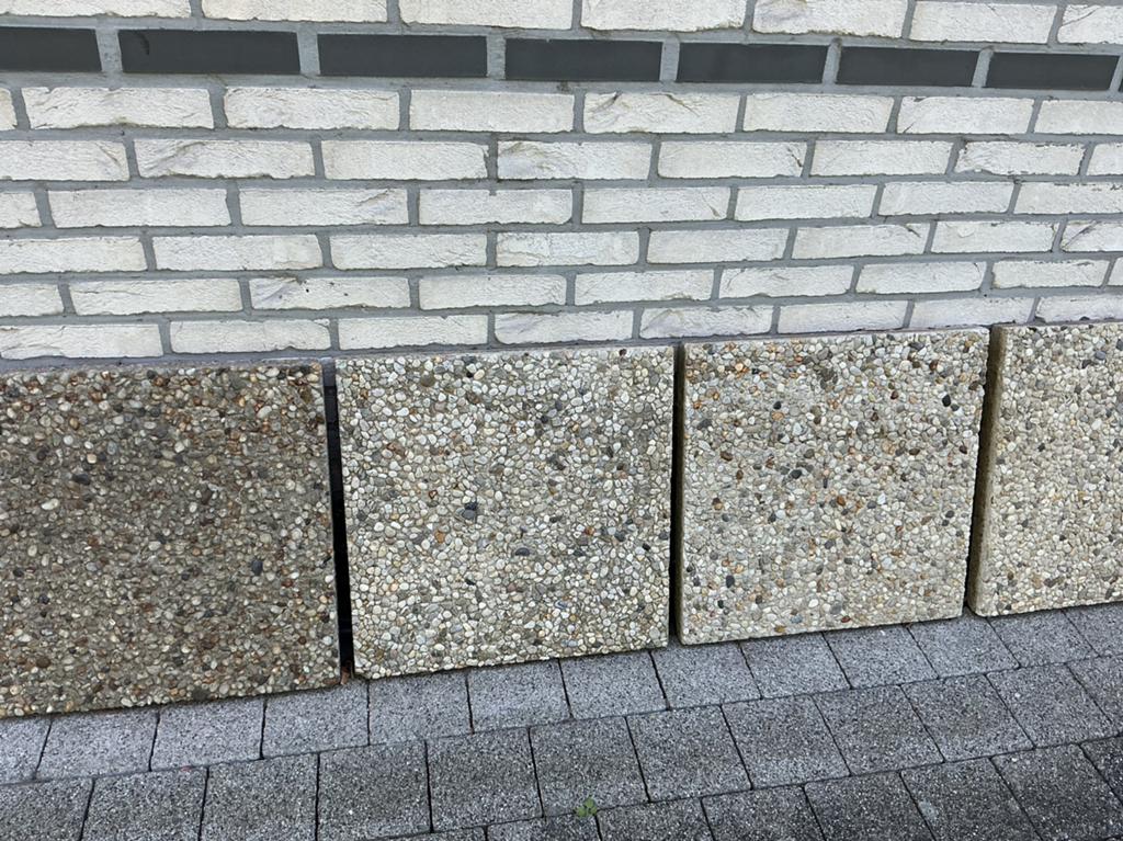 Grindtegels gratis, Tuin en Terras, Bielzen en Borders, Ophalen of Verzenden, Zo goed als nieuw, Minder dan 100 cm, 25 tot 50 cm