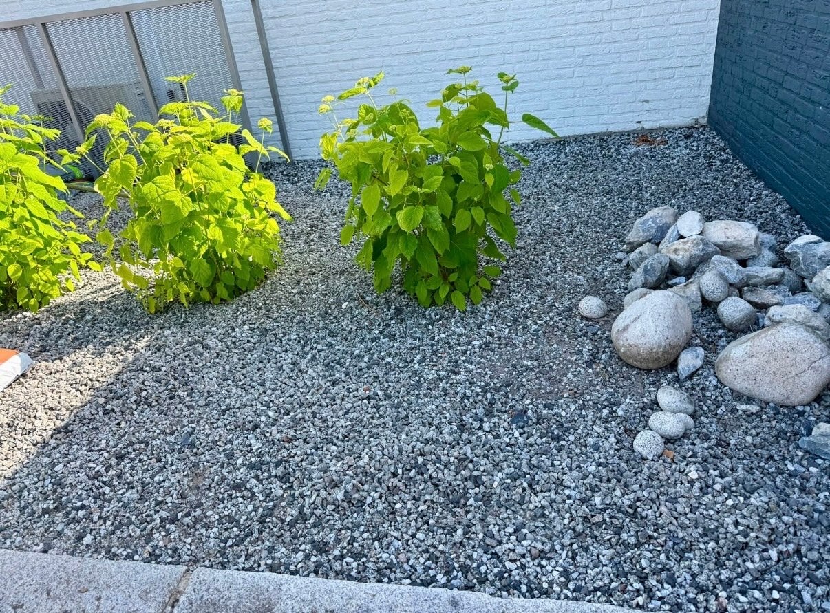 Gratis af te halen: Grijze graniet split (ca. 2 m³), Ophalen, Gebruikt, Graniet, Split