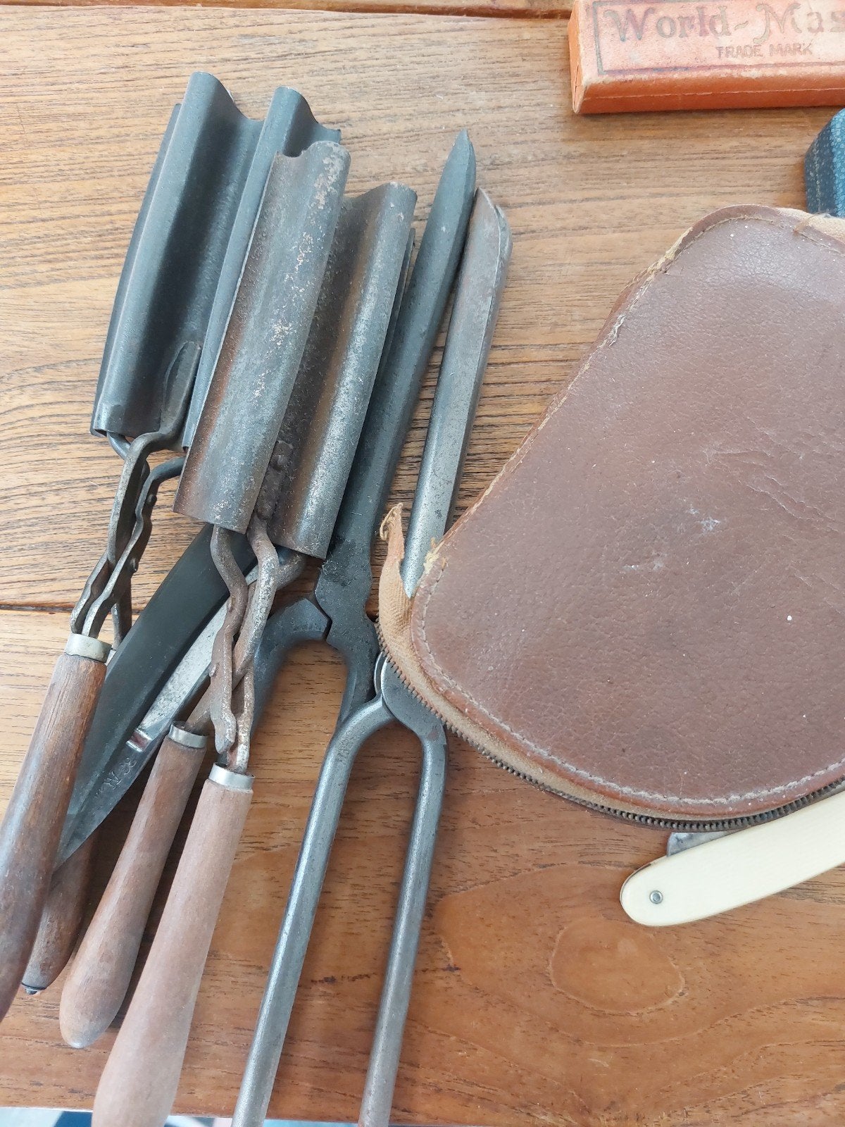 kappersartikelen  scheermessen, krultangen, 2kopper philips, Ophalen of Verzenden, Gebruikt, Overige materialen