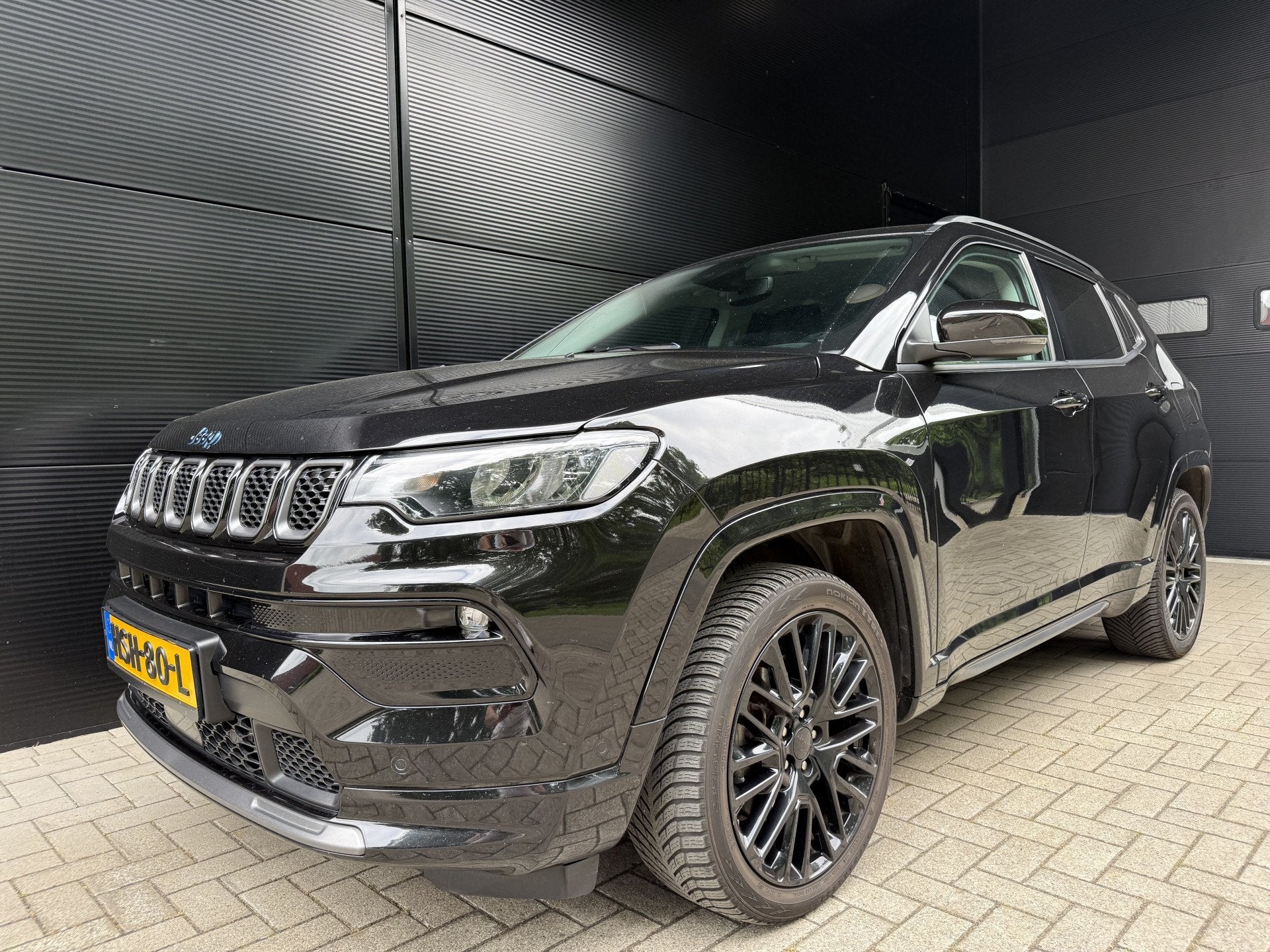 Jeep Compass 4xe 240 Plug-in Hybrid Electric S (bj 2022), Automaat, 4 cilinders, Zwart, Vierwielaandrijving