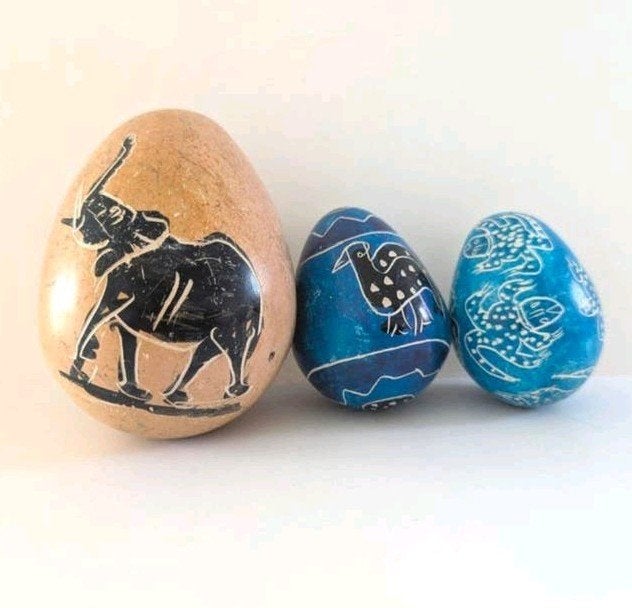 3 Fairtrade kunst eieren van steen, Ophalen of Verzenden