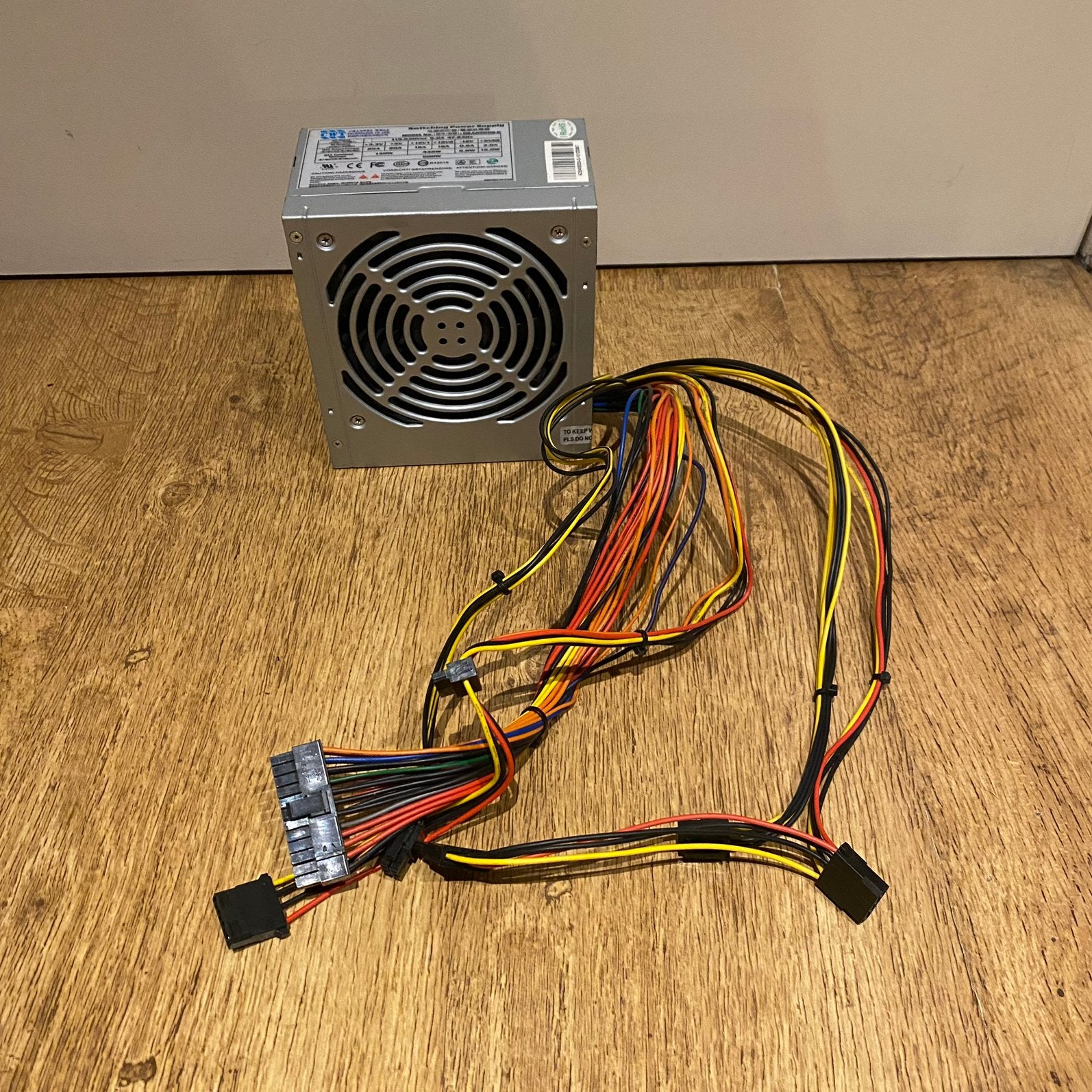 CWT  500 watt Desktop voeding, Computers en Software, Interne voedingen, Ophalen of Verzenden, Gebruikt