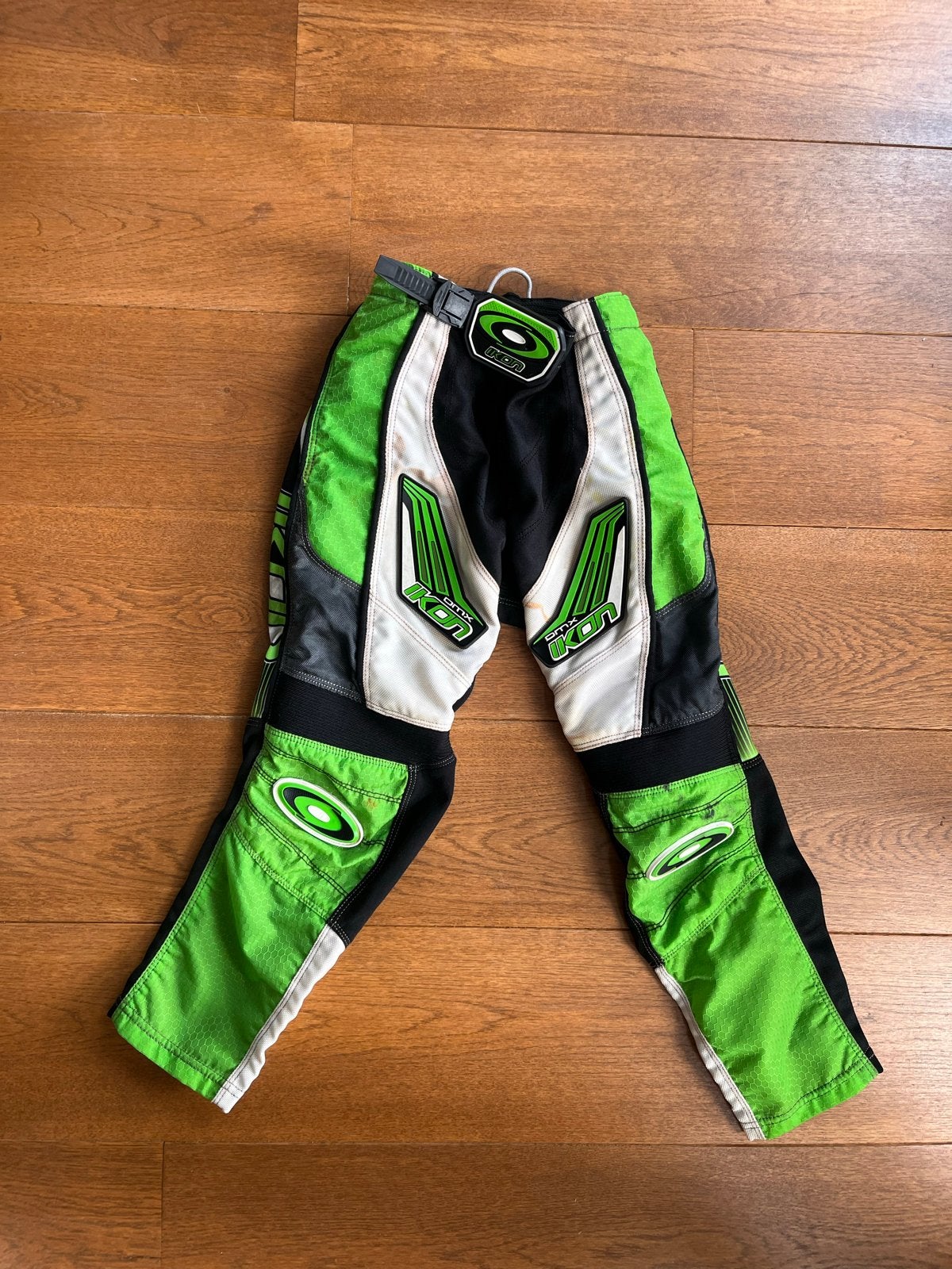 Motorcrossbroek IKON Maat 124 - Groen/Zwart, Ophalen of Verzenden, Tweedehands, Kinderen, Motorcrosskleding