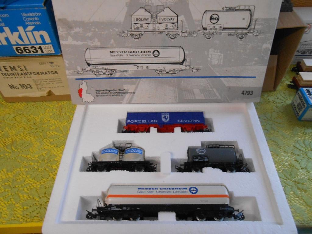 Märklin 4793 regionale goederen trein set ""WEST"" 4 wagons, Wisselstroom, Treinset, Ophalen of Verzenden, Zo goed als nieuw