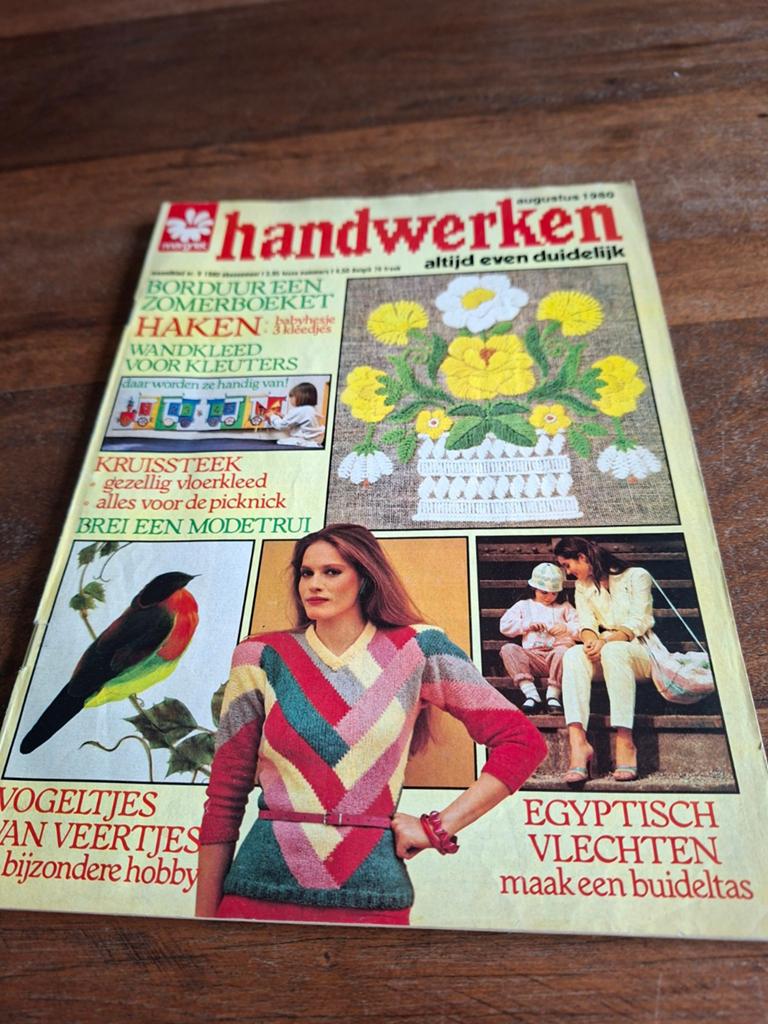 Handwerken augustus 1980 - Veel telpatronen, Ophalen of Verzenden, Gebruikt, Breien of Haken, Patroon of Boek