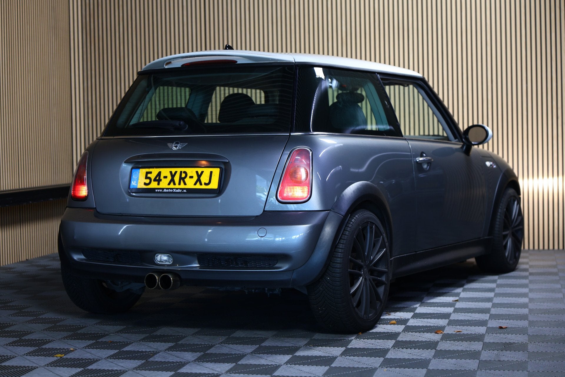 MINI 3-deurs 1.6 Cooper S Chili CLIMATRONIC AUX PARROT STOEL, Voorwielaandrijving, Gebruikt, Zwart, 4 cilinders