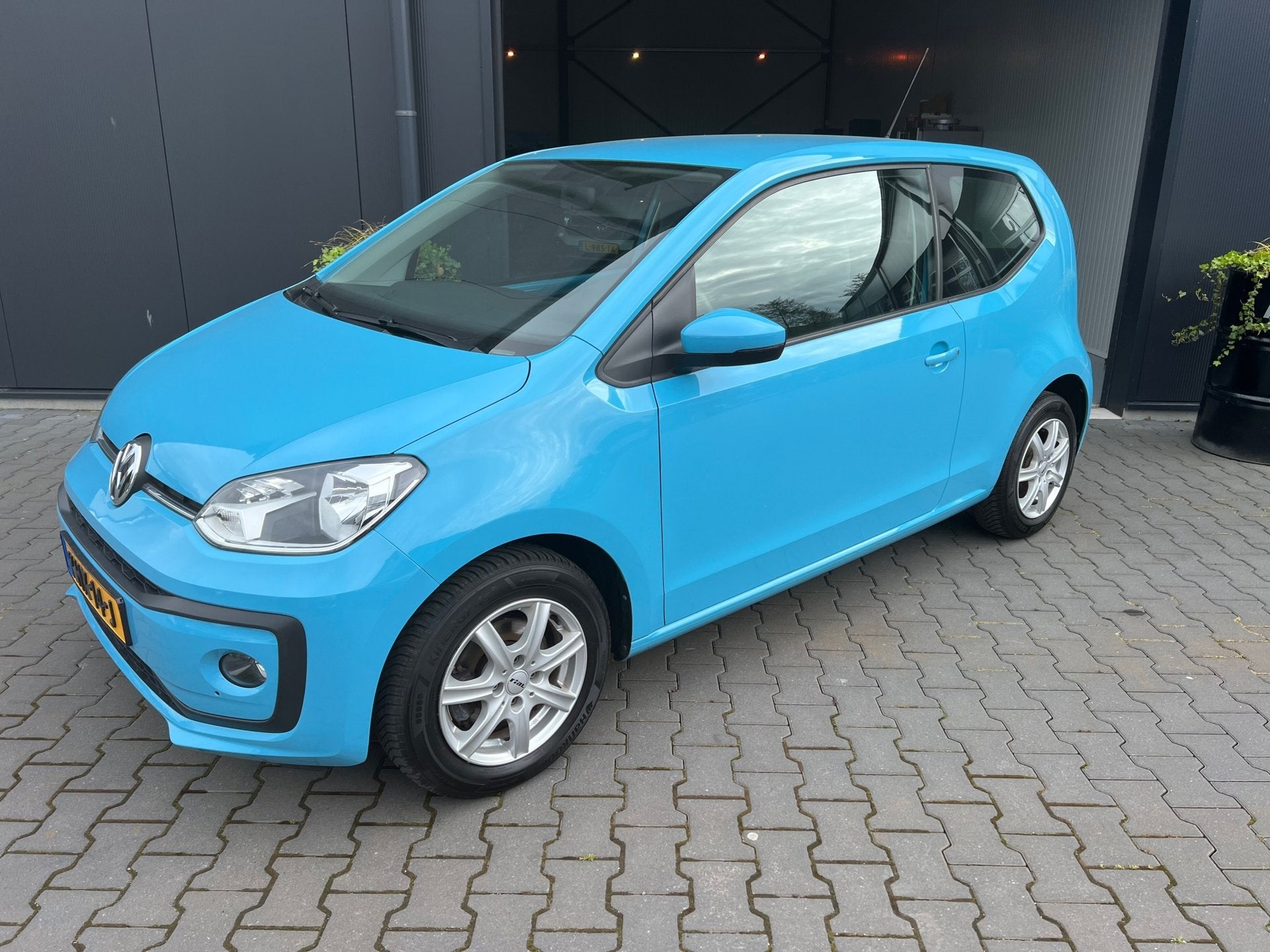 Volkswagen UP! AUTOMAAT !, Stof, Gebruikt, 840 kg, LED verlichting