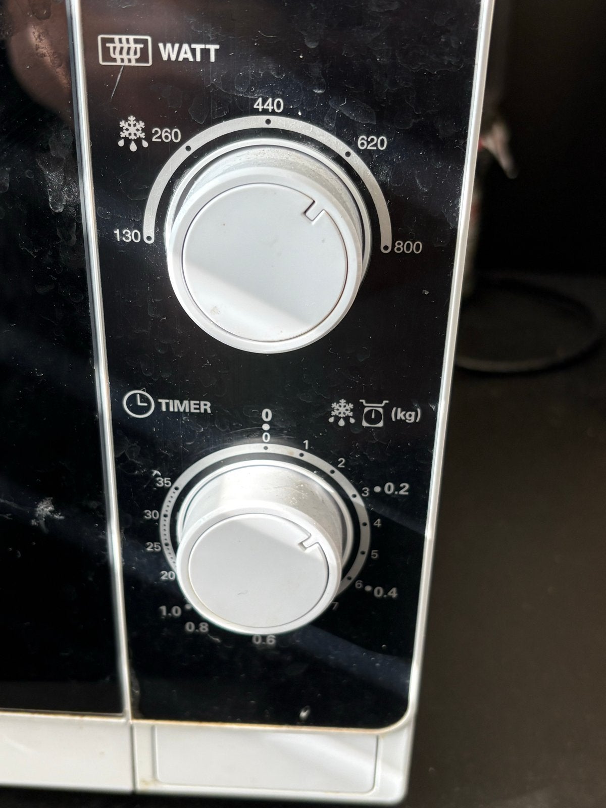 Sharp Magnetron 800 Watt met ontdooifunctie, Ophalen, Gebruikt, Magnetron, Draaiplateau